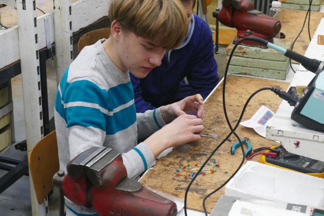 03.jpg