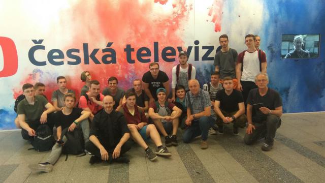 01.jpg