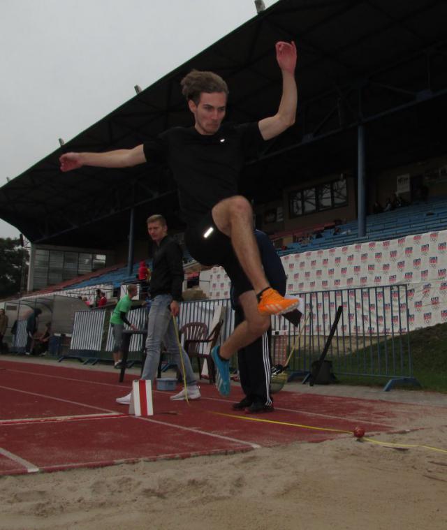 06.jpg