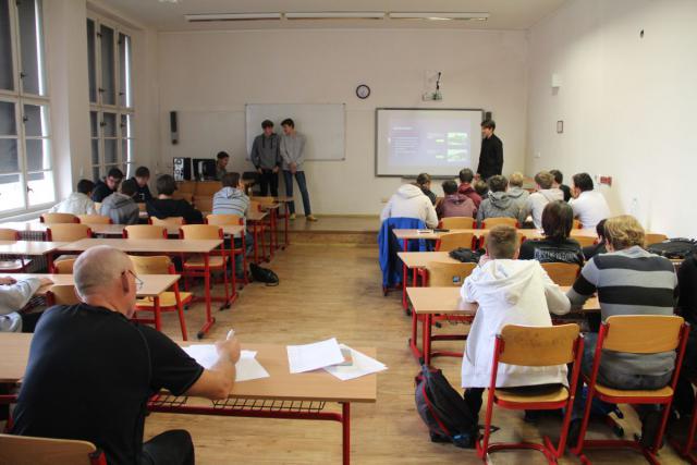 09.jpg