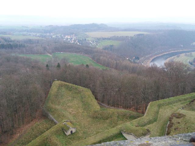 02.jpg