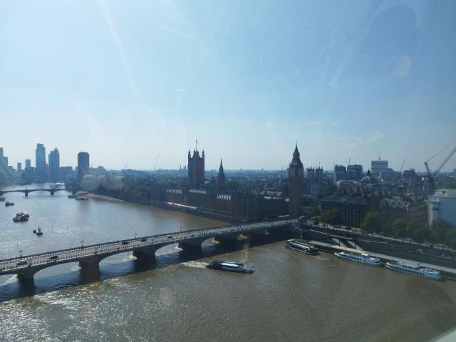 09.jpg