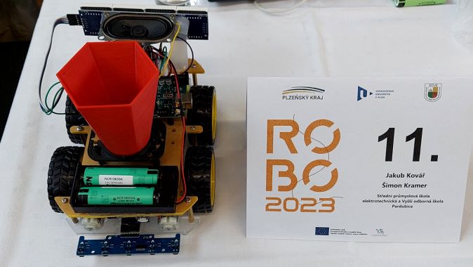 Medailové umístění žáků v rámci robotické soutěže ROBO2023 2-1