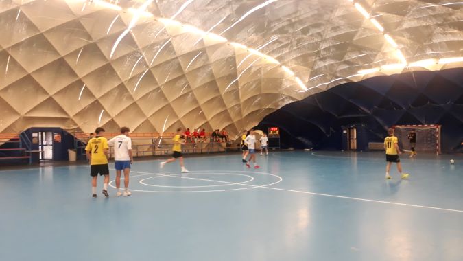 Středoškolská futsalová liga 1-1