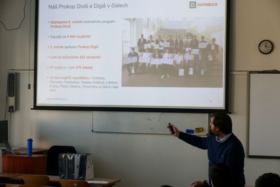 Motivační program Prokopa Diviše startuje na SPŠE dnem 18.10.2024 3-1
