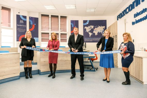 Nová laboratoř měření od společnosti Foxconn 2-2