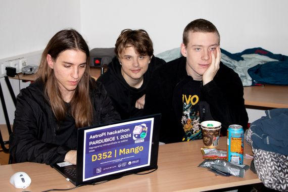 Soutěž AstroPi Hackathon 2024 Pardubice 2-4