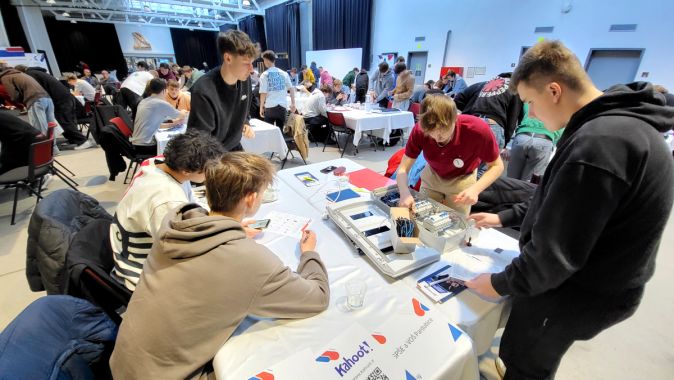 Úspěch našich žáků na Studentských dnech Schrack 3-2