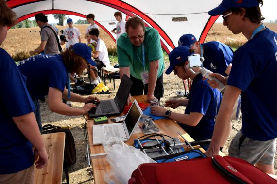 CanSat - úspěch na mezinárodním finále soutěže 3-1