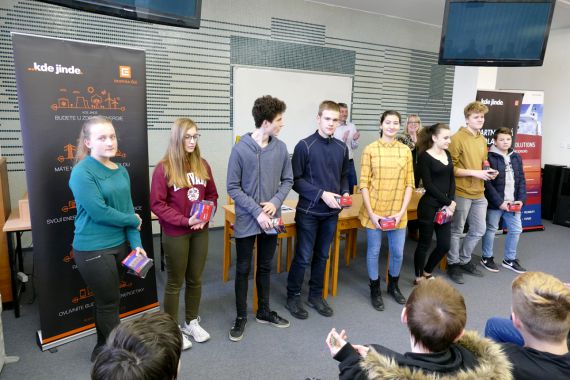 Praktická elektronika 2020 8-2