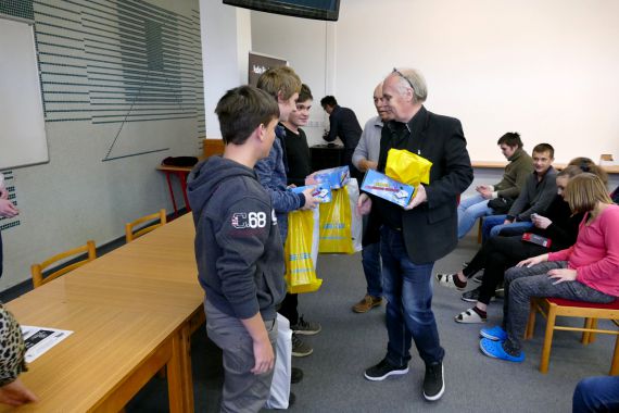 Praktická elektronika 2020 10-2