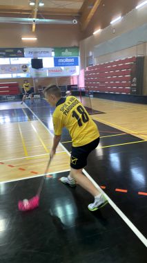 Stříbrní florbalisté 1-2