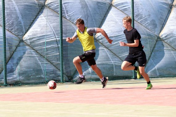 Sportovní den SPŠE 29. 6. 2023 ve venkovním areálu Sokola Pardubice 1-1